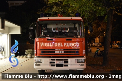 Iveco EuroFire 150E27 I serie
Vigili del Fuoco
Comando Provinciale di Ferrara
DistaccamentoVolontario di Copparo
AutoPompaSerbatoio allestimento Iveco-Magirus
VF 18545
Parole chiave: Iveco EuroFire_150E27_Iserie VF18545