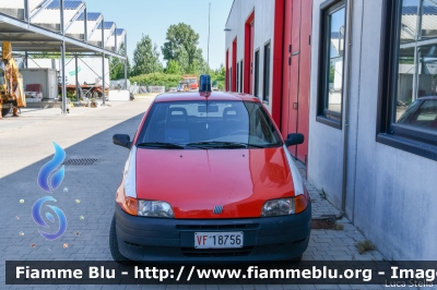 Fiat Punto I Serie
Vigili del Fuoco
Comando Provinciale di Ferrara
Distaccamento Volontario di Copparo
VF 18756
Parole chiave: Fiat Punto_ISerie VF18756