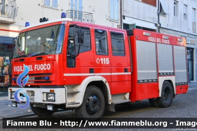 Iveco EuroFire 150E27 I serie
Vigili del Fuoco
Comando Provinciale di Ferrara
Distaccamento Permanente di Comacchio
AutoPompaSerbatoio allestimento Iveco-Magirus
Ricondizionato Fortini
VF 18963
Parole chiave: Iveco EuroFire_150E27_Iserie VF18963 Befana_2020