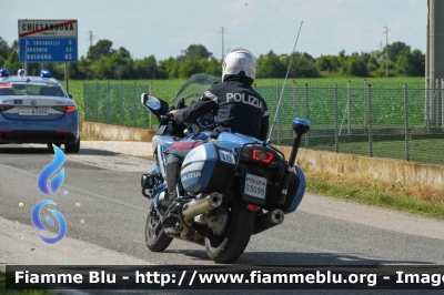 Yamaha FJR 1300 II serie
Polizia di Stato
Polizia Stradale
Allestimento Elevox
in scorta al Giro d'Italia 2024
Moto 18
POLIZIA G3099
Parole chiave: Yamaha FJR_1300_IIserie Giro_D_Italia_2024 POLIZIAG3099