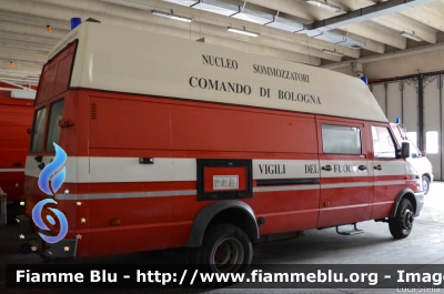 Iveco Daily II Serie
Vigili del Fuoco
Comando Provinciale di Ravenna
N.S.S.A. Ravenna
VF 19020
Santa Barbara 2014 Ravenna
Parole chiave: Iveco Daily_IISerie VF19020 Santa_Barbara_2014