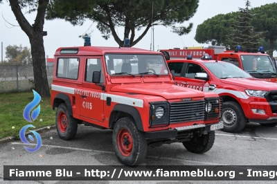 Land Rover Defender 90
Vigili del Fuoco
Comando Provinciale di Ferrara
Distaccamento Permanente di Comacchio
VF 19537
Parole chiave: Land-Rover Defender90 VF19537 Santa_BArbara_2023