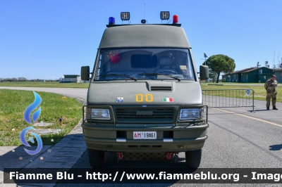 Iveco Daily 4x4 II Serie
Aeronautica Militare Italiana
15° Stormo
Servizio Antincendio
AM 19861
Parole chiave: Iveco Daily_4x4_IISerie AM19861