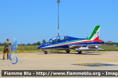 Aermacchi MB339PAN
Aeronautica Militare Italiana
 313° Gruppo Addestramento Acrobatico
 Stagione esibizioni 2017
 Pony 1
Parole chiave: Aermacchi MB339PAN Pony1