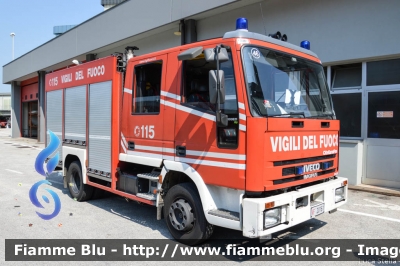 Iveco CityEuroFire 100E21 I serie
Vigili del Fuoco
Comando Provinciale di Padova
AutoPompaSerbatoio allestimento Iveco-Magirus
VF 20161
Parole chiave: Iveco CityEuroFire_100E21_Iserie VF20161