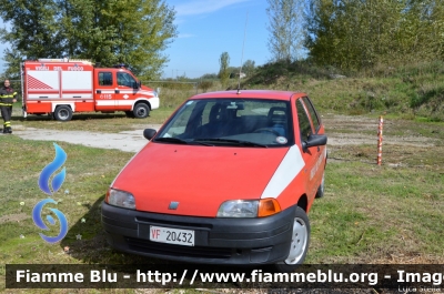 Fiat Punto I Serie
Vigili del Fuoco
Comando Provinciale di Ferrara
Distaccamento Permanente di Cento
VF 20432
Parole chiave: Fiat Punto_ISerie VF20432