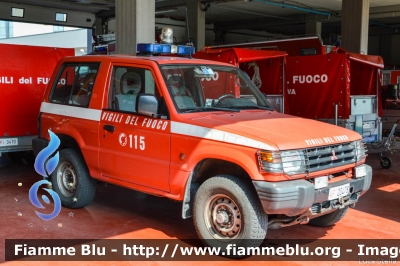 Mitsubishi Pajero Swb II serie
Vigili del Fuoco
Comando Provinciale di Padova
VF 20478
Parole chiave: Mitsubishi Pajero_Swb_IIserie VF20478