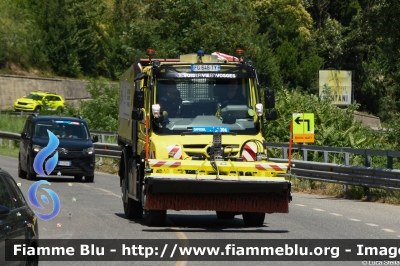 Mercedes-Benz Unimog U427
Les Departements
Equipiers du Tour de France
In assistenza al Tour de France 2024
Assistenza 206
Parole chiave: Mercedes-Benz Unimog U427 Tour_DE_France_2024