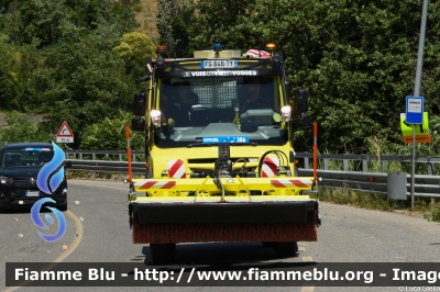 Mercedes-Benz Unimog U427
Les Departements
Equipiers du Tour de France
In assistenza al Tour de France 2024
Assistenza 206
Parole chiave: Mercedes-Benz Unimog U427 Tour_DE_France_2024