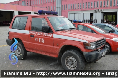 Mitsubishi Pajero Swb II serie
Vigili del Fuoco
Comando Provinciale di Ravenna
VF 20875
Santa Barbara 2014 Ravenna
Parole chiave: Mitsubishi Pajero_Swb_IIserie VF20875 Santa_Barbara_2014