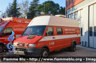 Iveco Daily II Serie
Vigili del Fuoco
Comando Provinciale di Ravenna
N.S.S.A. Ravenna
VF 20887
Parole chiave: Iveco Daily_IISerie VF20887 Santa_BArbara_2017