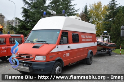 Iveco Daily II Serie
Vigili del Fuoco
Comando Provinciale di Ravenna
N.S.S.A. Ravenna
VF 20887
Santa Barbara 2014 Ravenna
Parole chiave: Iveco Daily_IISerie VF20887 Santa_Barbara_2014