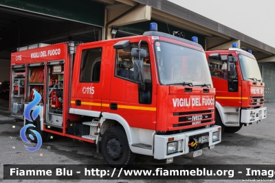 Iveco CityEuroFire 100E21 I serie
Vigili del Fuoco
Comando Provinciale di Ferrara
AutoPompaSerbatoio allestimento Iveco-Magirus
VF 20894
Parole chiave: Iveco CityEuroFire_100E21_Iserie VF20894 Santa_Barbara_2018