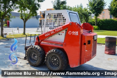 Bobcat
Vigili del Fuoco
Comando Provinciale di Padova
VF 20963
Parole chiave: Bobcat VF20963