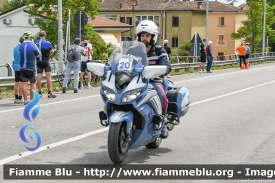 Yamaha FJR 1300 II serie
Polizia di Stato
Polizia Stradale
Allestimento Elevox
POLIZIA G3084
in scorta al Giro d'Italia 2021
Moto "20"
Parole chiave: Yamaha FJR_1300_IIserie POLIZIAG3084 Giro_D_Italia_2021