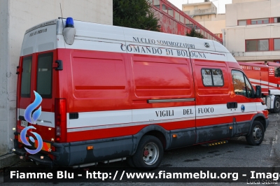 Iveco Daily III serie
Vigili del Fuoco
Comando Provinciale di Bologna
Nucleo Soccorso Salvamento Acquatico
Allestimento EDM Forlì
VF 21493
Parole chiave: Iveco Daily_IIIserie VF21493 Santa_Barbara_2018