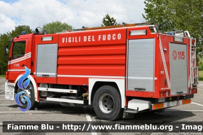 Mercedes-Benz Atego 1828 I serie
Vigili del Fuoco
Comando Provinciale di Bologna
Distaccamento Volontario di San Pietro in Casale
AutoBottePompa allestimento Bai
VF 21515
Parole chiave: Mercedes-Benz Atego_1828_Iserie VF21515