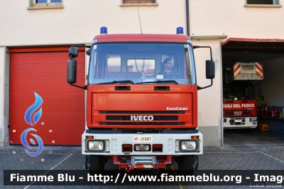 Iveco EuroCargo 135E23 4x4 I serie
Vigili del Fuoco
Comando Provinciale di Bologna
Distaccamento Permanente di Imola
Allestimento Fortini
VF 21587
Parole chiave: Iveco EuroCargo_135E23_4x4_Iserie VF21587