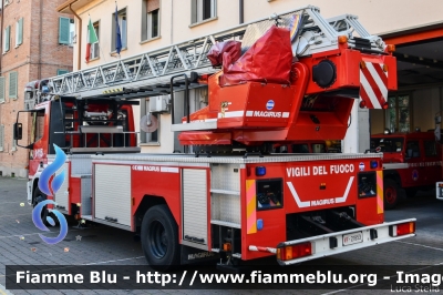 Iveco EuroFire 150E28 I Serie
Vigili del Fuoco
Comando Provinciale di Bologna
Distaccamento Permanente di Imola
AutoPompaSerbatoio allestimento Iveco-Magirus
VF 21853
Parole chiave: Iveco EuroFire_150E28_ISerie VF21853