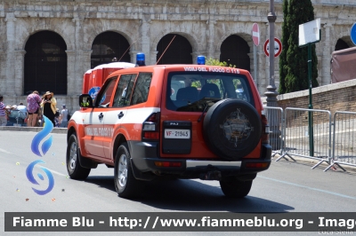 Mitsubishi Pajero Lwb III Serie
Vigili del Fuoco
Comando Provinciale di Roma
Scuole Centrali Antincendi
di Roma Capannelle
VF 21945
Parole chiave: Mitsubishi Pajero_Lwb_IIISerie VF21945 Festa_della_repubblica_2015