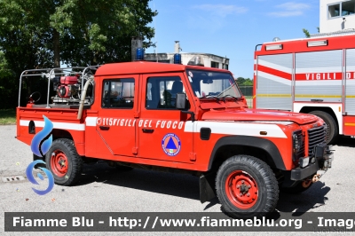 Land Rover Defender 130
Vigili del Fuoco
Comando Provinciale di Ferrara
Distaccamento Permanente di Portomaggiore
Fornitura Regionale Emilia Romagna
VF 22091
Parole chiave: Land-Rover Defender_130 VF22091