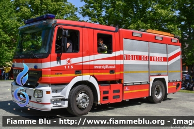 Mercedes-Benz Actros 1841 II serie
Vigili del Fuoco
Comando Provinciale di Ferrara
Distaccamento Permanente di Portomaggiore (FE)
AutoPompaSerbatoio allestimento Bai
Ricondizionato Fortini
VF 22617
Parole chiave: Mercedes-Benz Actros_1841_IIserie VF22617