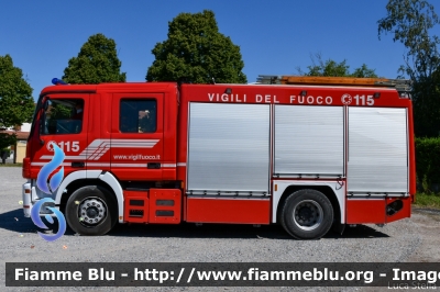 Mercedes-Benz Actros 1841 II serie
Vigili del Fuoco
Comando Provinciale di Reggio Emilia
Distaccamento Volontario di Luzzara
AutoPompaSerbatoio allestimento Bai
VF 22632
Parole chiave: Mercedes-Benz Actros_1841_IIserie VF22632