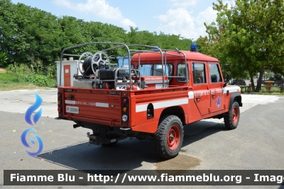 Land Rover Defender 130
Vigili del Fuoco
Comando Provinciale di Reggio Emilia
Distaccamento Permanente di Sant'Ilario d'Enza
Fornitura Regione Emilia Romagna
VF 22668
Parole chiave: Land-Rover Defender_130 VF22668