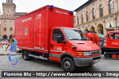 Iveco Daily III Serie 
Vigili del Fuoco
Comando Provinciale di Bologna
Nucleo NBCR
Allestimento Sperotto
VF 22814
Parole chiave: Iveco Daily_IIISerie  VF22814 Santa_Barbara_2023