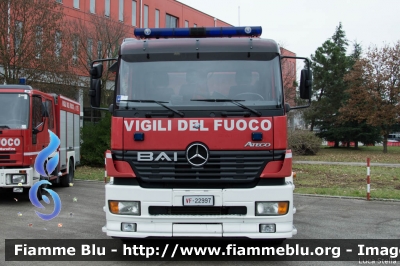 Mercedes-Benz Atego 1828 I serie
Vigili del Fuoco
Comando Provinciale di Ravenna
AutoBottePompa allestimento BAI
VF 22997
Santa Barbara 2016 Ravenna
Parole chiave: Mercedes-Benz Atego_1828_Iserie VF22997 Santa_Barbara_2016