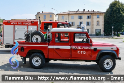 Land Rover Defender 130
Vigili del Fuoco
Comando Provinciale di Bologna
Distaccamento Volontario di Bazzano
Comprensorio della Valsamoggia
VF 23004
Parole chiave: Land-Rover Defender_130 VF23004