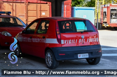 Fiat Punto III serie
Vigili del Fuoco
Comando Provinciale di Ravenna
VF 23058
Parole chiave: Fiat Punto_IIIserie VF23058