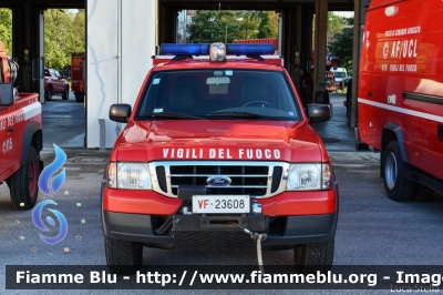 Ford Ranger V serie
Vigili del Fuoco
Comando Provinciale di Ravenna
VF 23608
Parole chiave: Ford Ranger_Vserie VF23608 Santa_Barbara_2019