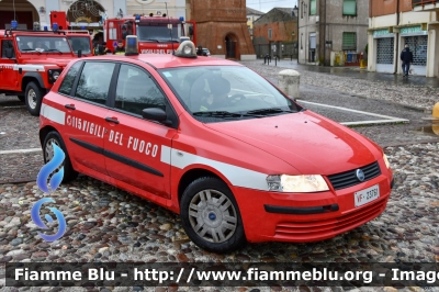  Fiat Stilo II serie
Vigili del Fuoco
Comando Provinciale di Ferrara
Distaccamento Volontario di Copparo
VF 23761 
Parole chiave:  Fiat Stilo_IIserie VF23761 Santa_BArbara_2022