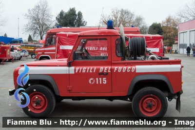 Land Rover Defender 90
Vigili del Fuoco
Comando Provinciale di Ravenna
Allestimento BAI
VF 23871
Santa Barbara 2016 Ravenna
Parole chiave: Land-Rover Defender_90 VF23871 SAnta_Barbara_2016