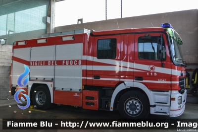 Mercedes-Benz Actros 1841 II serie
Vigili del Fuoco
Comando Provinciale di Brescia
Distaccamento Volontario Desenzano del Garda (BS)
AutoPompaSerbatoio allestimento Bai
Esemplare unico
VF 24038
Parole chiave: Mercedes-Benz Actros_1841_IIserie VF24038