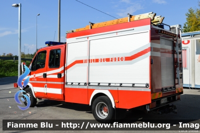 Iveco Daily III serie
Vigili del Fuoco
Comando Provinciale di Brescia
Distaccamento Volontario di Desenzano del Garda (BS)
Polisoccorso allestimento Piemme Antincendi
VF 24039
Parole chiave: Iveco Daily_IIIserie VF24039