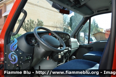 Iveco Daily III serie
Vigili del Fuoco
Comando Provinciale di Bologna
Distaccamento Volontario di San Pietro in Casale 
Polisoccorso allestimento Iveco-Magirus
VF 24198
Parole chiave: Iveco Daily_IIIserie VF24198