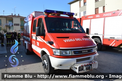 Iveco Daily III serie
Vigili del Fuoco
Comando Provinciale di Bologna
Distaccamento Volontario di San Pietro in Casale 
Polisoccorso allestimento Iveco-Magirus
VF 24198
Parole chiave: Iveco Daily_IIIserie VF24198