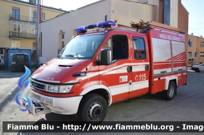 Iveco Daily III serie
Vigili del Fuoco
Comando Provinciale di Bologna
Distaccamento Volontario di San Pietro in Casale 
Polisoccorso allestimento Iveco-Magirus
VF 24198
Parole chiave: Iveco Daily_IIIserie VF24198