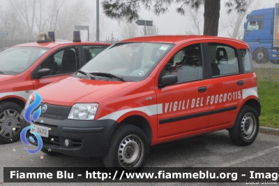 Fiat Nuova Panda 4x4 I serie
Vigili del Fuoco
Comando Provinciale di Ferrara
Distaccamento Permanente di Comacchio
VF 24312
Parole chiave: Fiat Nuova_Panda_4x4_Iserie VF24312 Santa_Barbara_2018