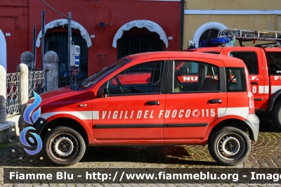 Fiat Nuova Panda 4x4 I serie
Vigili del Fuoco
Comando Provinciale di Ferrara
Distaccamento Permanente di Comacchio
VF 24312
Parole chiave: Fiat Nuova_Panda_4x4_Iserie VF24312 Befana_2020