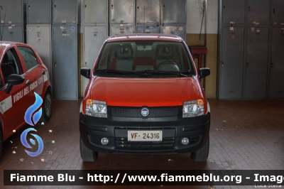 Fiat Nuova Panda 4x4 I serie
Vigili del Fuoco
Comando Provinciale di Modena
VF 24316
Parole chiave: Fiat Nuova_Panda_4x4_Iserie VF24316