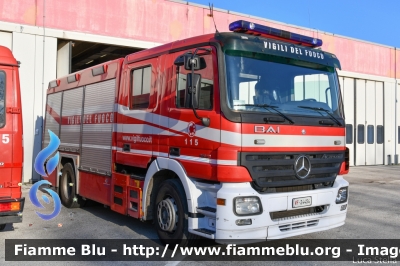 Mercedes-Benz Actros 1841 II serie
Vigili del Fuoco
Comando Provinciale di Ravenna
AutoPompaSerbatoio allestimento BAI
VF 24454
Parole chiave: Mercedes-Benz Actros_1841_IIserie VF24454 Santa_Barbara_2019