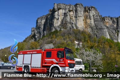 Mercedes-Benz Actros 1841 II Serie
Vigili del Fuoco
Comando Provinciale di Reggio Emilia
Distaccamento Permanente di Castelnovo nè Monti
Allestimento BAI
VF 24489
Parole chiave: Mercedes-Benz Actros_1841_IISerie VF24489