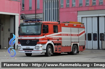 Mercedes-Benz Actros 1841 II serie
Vigili del Fuoco
Comando Provinciale di Ravenna
Distaccamento Permanente Ravenna Porto 
AutoPompaSerbatoio allestimento BAI
VF 24505
Santa Barbara 2014 Ravenna
Parole chiave: Mercedes-Benz Actros_1841_IIserie VF24505 Santa_Barbara_2014