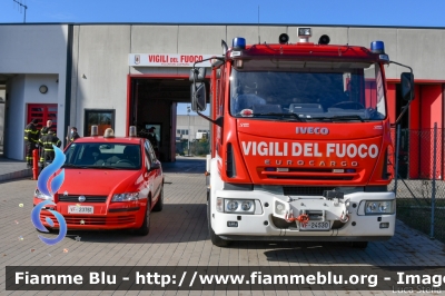 Iveco EuroCargo SuperCity 120E24 II serie
Vigili del Fuoco
Comndo Provinciale di Ferrara
Distaccamento Volontario di Copparo
AutoPompaSerbatoio allestimento Iveco-Magirus
VF 24530
Parole chiave: Iveco EuroCargo_SuperCity_120E24_IIserie VF24530