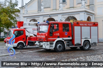 Iveco EuroCargo SuperCity 120E24 II serie
Vigili del Fuoco
Comndo Provinciale di Ferrara
Distaccamento Volontario di Copparo
AutoPompaSerbatoio allestimento Iveco-Magirus
VF 24530
Parole chiave: Iveco EuroCargo_SuperCity_120E24_IIserie VF24530 Santa_Barbara_2022