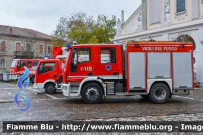 Iveco EuroCargo SuperCity 120E24 II serie
Vigili del Fuoco
Comndo Provinciale di Ferrara
Distaccamento Volontario di Copparo
AutoPompaSerbatoio allestimento Iveco-Magirus
VF 24530
Parole chiave: Iveco EuroCargo_SuperCity_120E24_IIserie VF24530 Santa_Barbara_2022