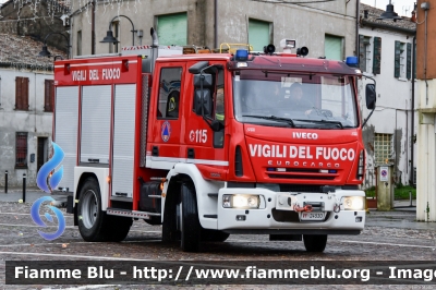 Iveco EuroCargo SuperCity 120E24 II serie
Vigili del Fuoco
Comndo Provinciale di Ferrara
Distaccamento Volontario di Copparo
AutoPompaSerbatoio allestimento Iveco-Magirus
VF 24530
Parole chiave: Iveco EuroCargo_SuperCity_120E24_IIserie VF24530 Santa_Barbara_2022